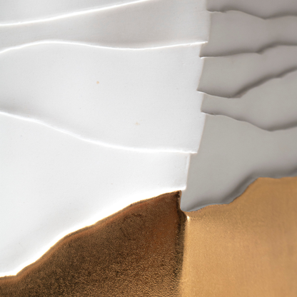 Erosum Short Porcelain & Gold Vase