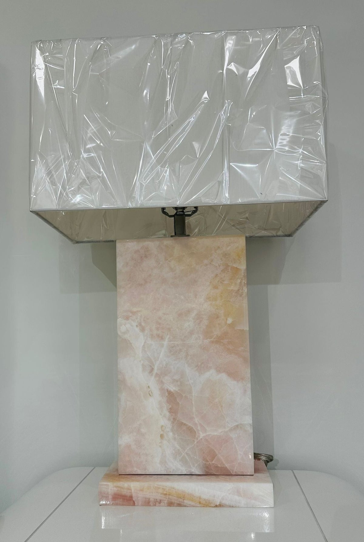 APHRODITE TABLE LAMP