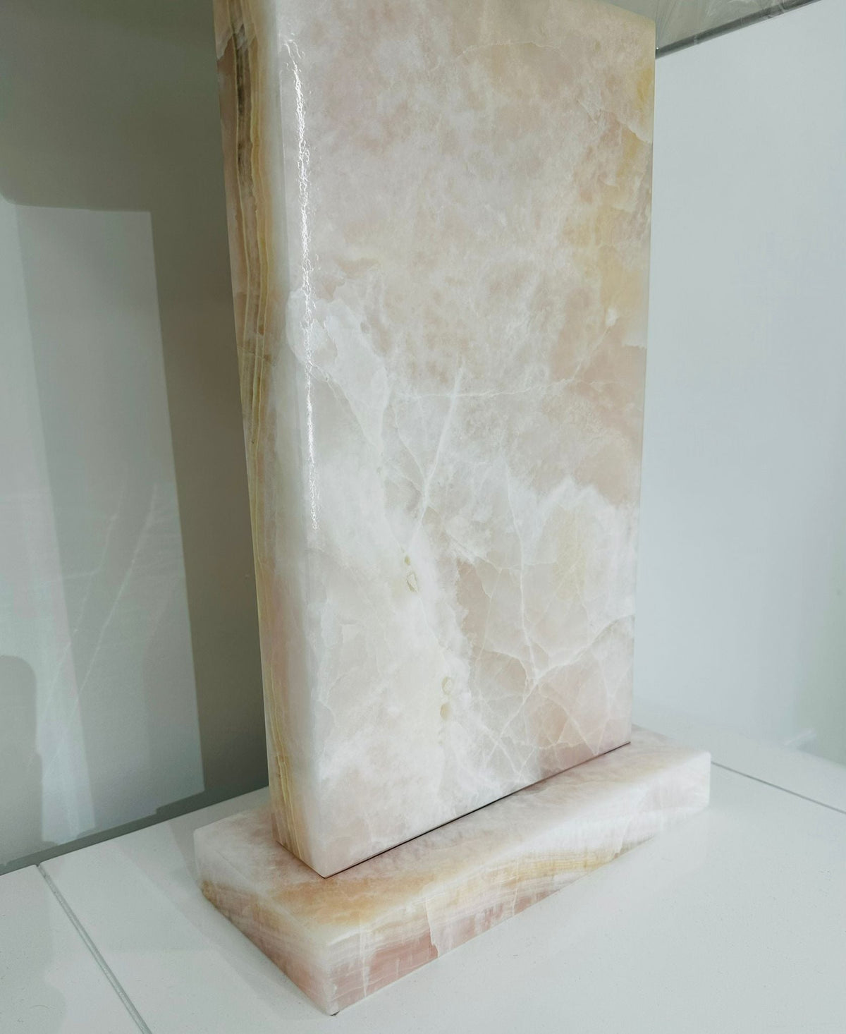APHRODITE TABLE LAMP