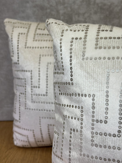 GEOMETRIC VELVET PILLOWS